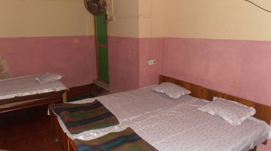 Akash Yatri Niwas, Faizabad 4